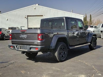2022 Jeep Gladiator Overland