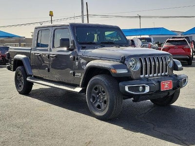 2022 Jeep Gladiator Overland