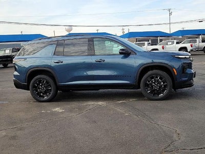 2026 Chevrolet Traverse FWD LT