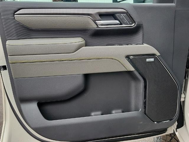 2026 Chevrolet Silverado 2500 HD ZR2 - Photo 11