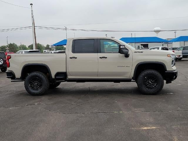 2026 Chevrolet Silverado 2500 HD ZR2 - Photo 5