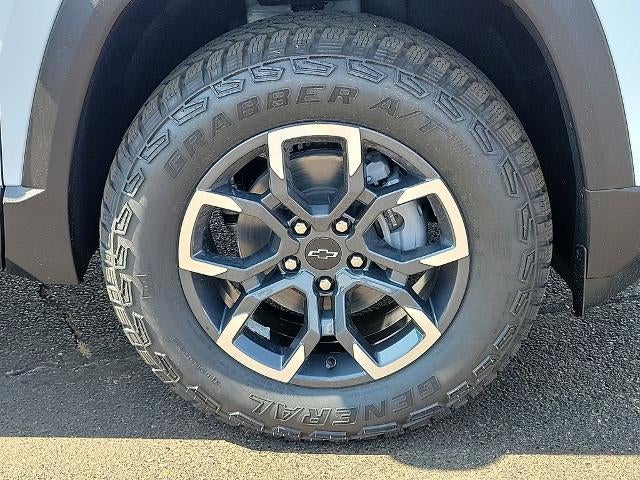 2027 Chevrolet Equinox FWD ACTIV