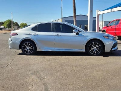 2022 Toyota Camry SE